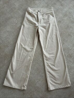 Zara Women's Wide-Leg Jeans in Cream